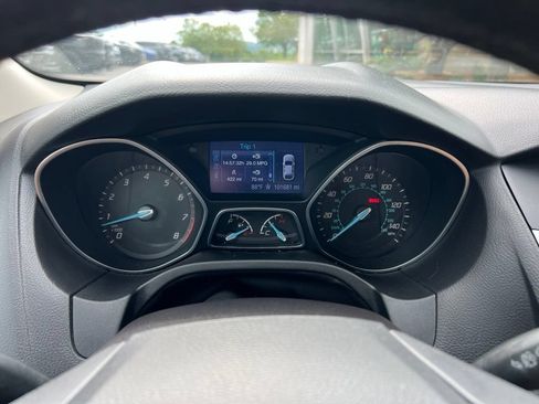 Used 2013 Ford Focus SE FWD image 17