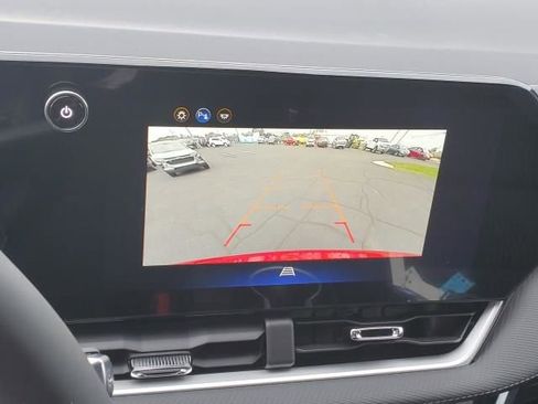 New 2026 Chevrolet Equinox LT image 21