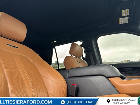 Used 2023 Ford Expedition Max Platinum image 23