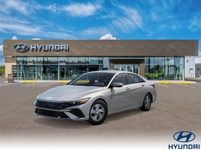 New 2025 Hyundai Elantra SE w/ Cargo Package
