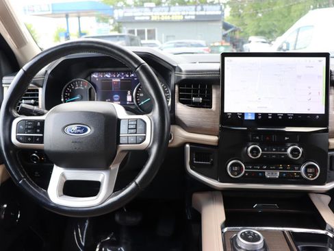 Used 2024 Ford Expedition Max Limited AWD/4WD image 19