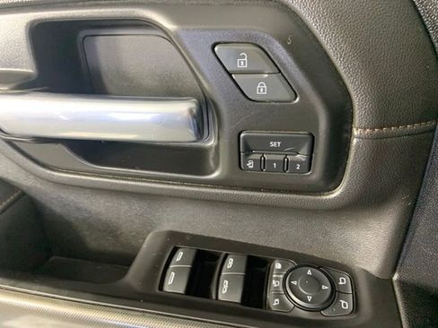 Used 2021 GMC Sierra 2500 AT4 w/ AT4 Premium Plus Package AWD/4WD image 32