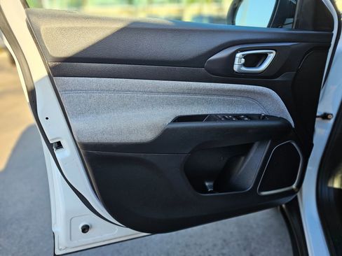 Used 2022 Jeep Compass Latitude image 20