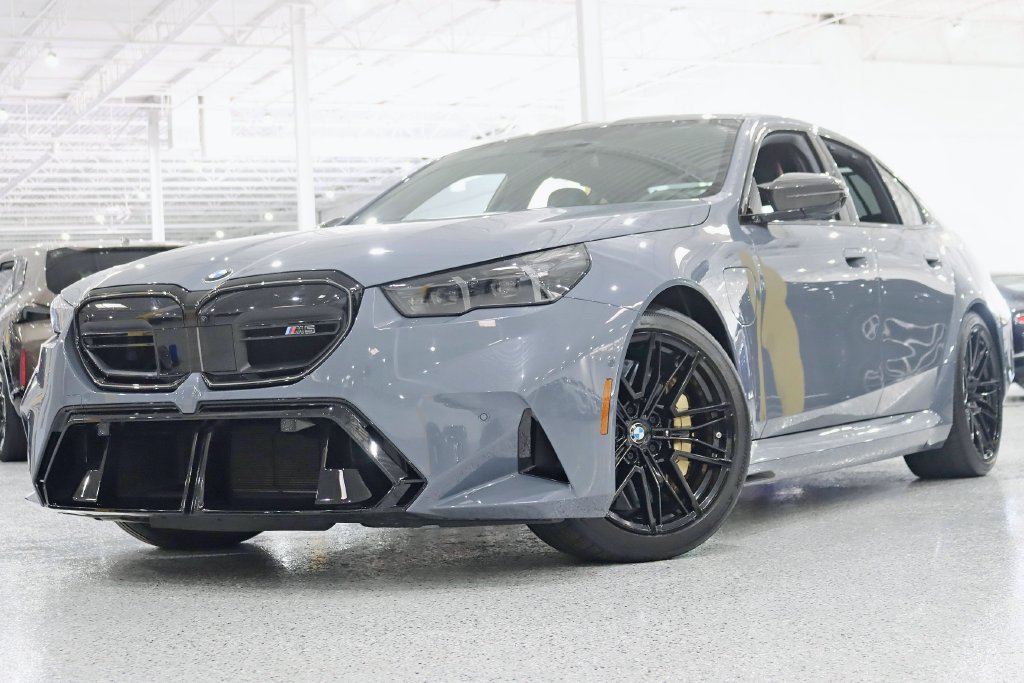 Used 2025 BMW M5 w/ Carbon Package AWD/4WD image 6