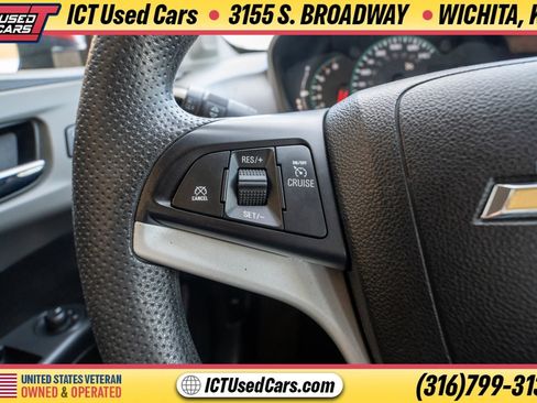 Used 2017 Chevrolet Sonic LT FWD image 13