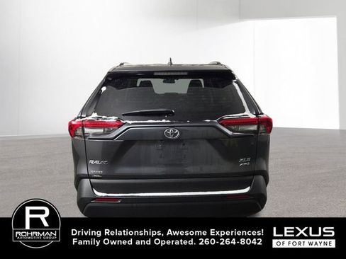 Used 2023 Toyota RAV4 XLE w/ Convenience Package image 8
