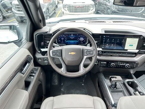 New 2026 Chevrolet Silverado 1500 LTZ w/ LTZ Premium Package AWD/4WD image 22