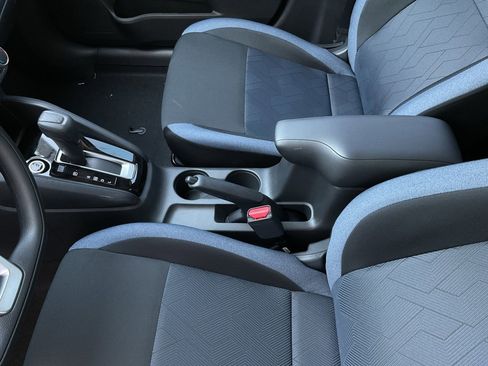 New 2025 Nissan Versa SV w/ Trunk Package image 30