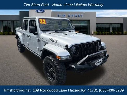 Used 2022 Jeep Gladiator Overland AWD/4WD image 4