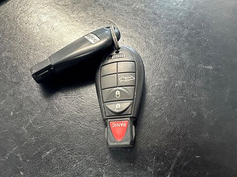 Used 2012 Dodge Challenger SRT8 w/ Premium Sound Group image 40