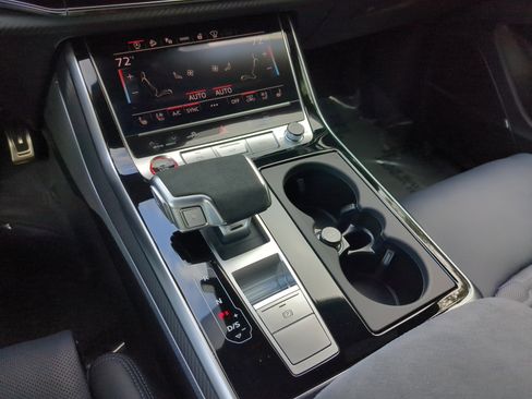 New 2026 Audi RS Q8 performance image 27