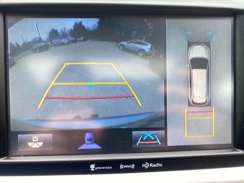 Used 2017 Toyota Highlander AWD V6 image 14