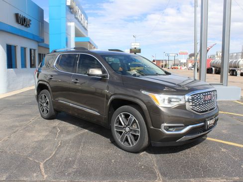 Used 2019 GMC Acadia Denali w/ Technology Package AWD/4WD image 7