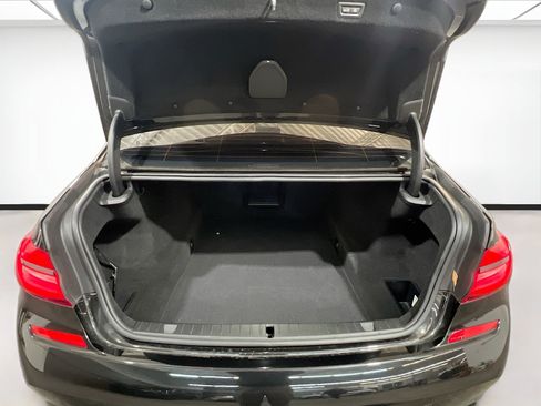 Used 2019 BMW 750i 750i w/ Executive Package image 21