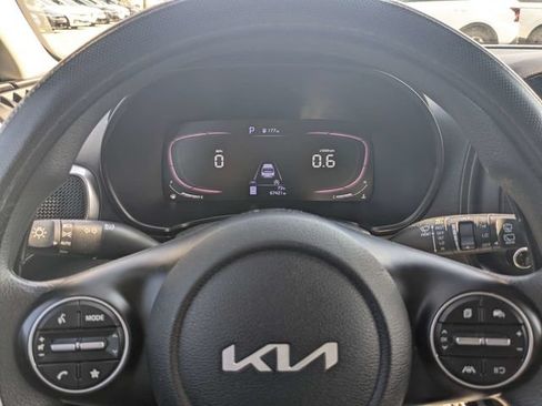 Used 2023 Kia Soul LX FWD image 23