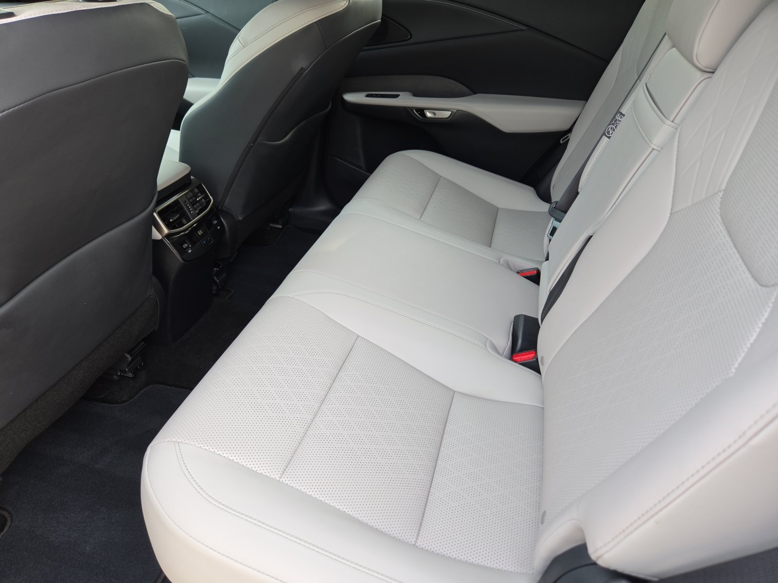 Used 2026 Lexus RX 350 Premium Plus FWD image 17