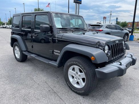 Used 2017 Jeep Wrangler Unlimited Sport w/ Quick Order Package 24S AWD/4WD image 2