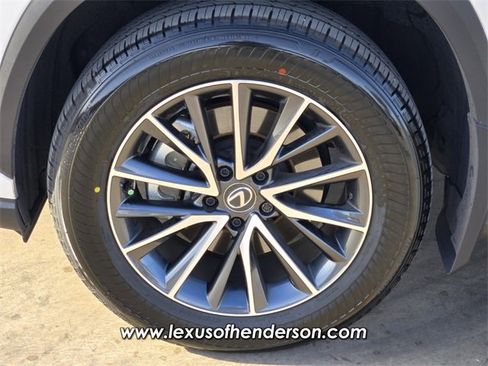 Certified 2025 Lexus NX 250 FWD image 10