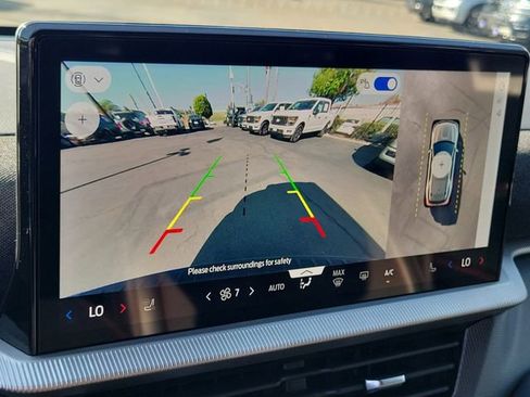 Used 2025 Ford Explorer ST-Line w/ Premium Package image 10