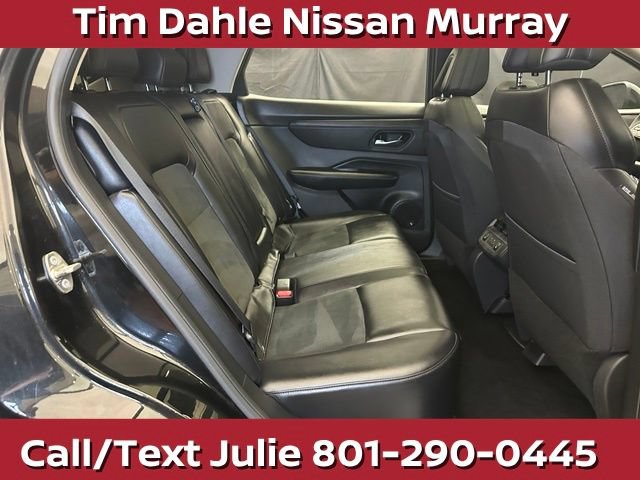 Used 2023 Nissan Ariya AWD image 18