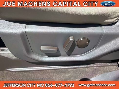 Used 2020 Ford Expedition XLT w/ Equipment Group 202A AWD/4WD image 19