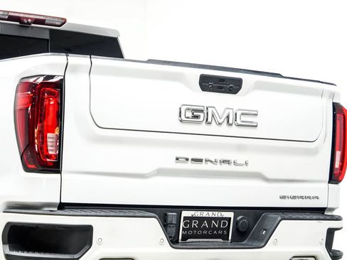 Used 2021 GMC Sierra 1500 Denali w/ Denali Ultimate Package AWD/4WD image 14