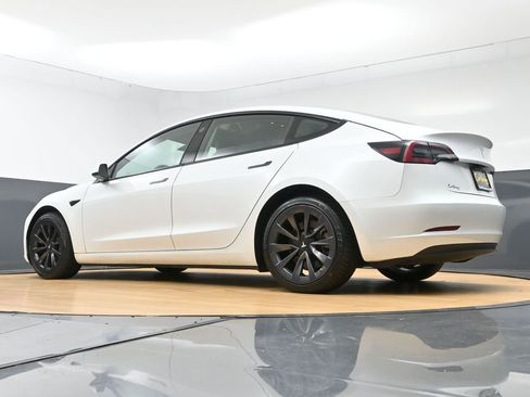 Used 2023 Tesla Model 3 Standard Range RWD image 57