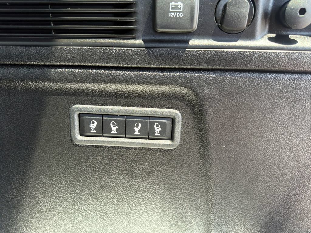 Used 2023 Jeep Wagoneer L Series III w/ Premium Group I RWD image 36