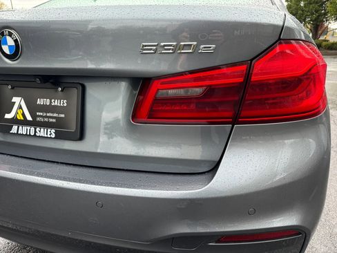 Used 2018 BMW 530e xDrive AWD/4WD image 17