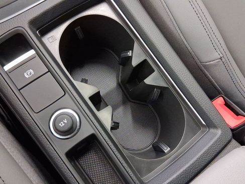 New 2025 Audi Q3 2.0T Premium image 23