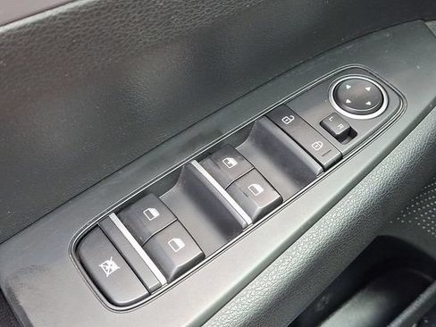 Used 2022 Kia Forte LXS FWD image 25