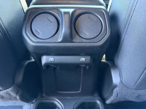 Used 2020 Jeep Wrangler Unlimited Sport image 22