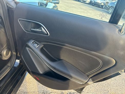 Used 2016 Mercedes-Benz CLA 250 image 27