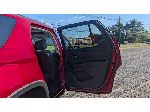 Used 2019 Chevrolet Traverse RS image 12