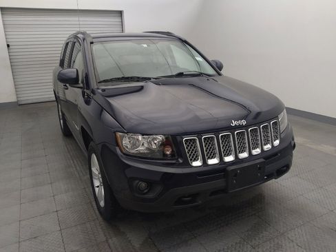 Used 2014 Jeep Compass Latitude w/ All Weather Capability Group AWD/4WD image 14