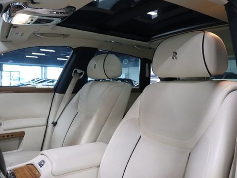 Used 2016 Rolls-Royce Ghost image 11