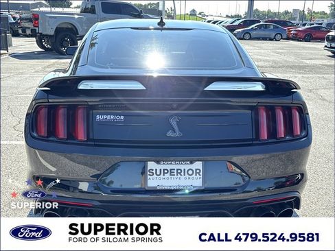 Used 2020 Ford Mustang Shelby GT500 w/ Technology Package RWD image 5
