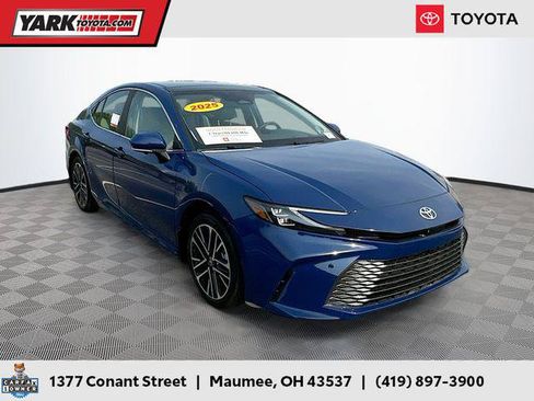 Certified 2025 Toyota Camry XLE w/ Premium Plus Package AWD/4WD image 1