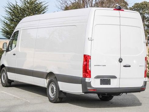 New 2025 Mercedes-Benz Sprinter 2500 image 6