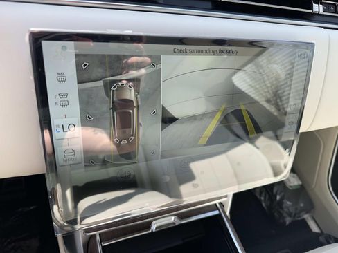 New 2026 Land Rover Range Rover SE AWD/4WD image 16