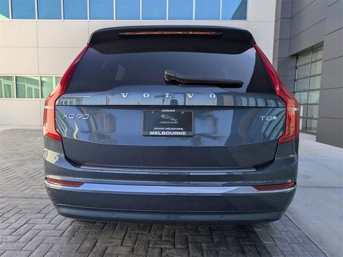 Used 2025 Volvo XC90 T8 Ultra w/ Protection Package Premier image 5