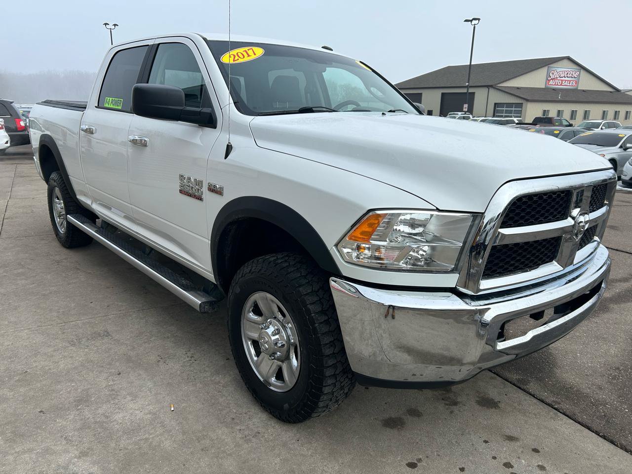 Used 2017 RAM 2500 SLT AWD/4WD image 3