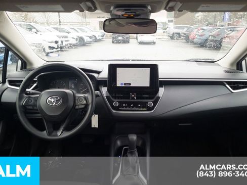 Used 2024 Toyota Corolla LE image 20