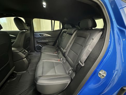 Certified 2024 Chevrolet Equinox EV LT FWD image 19