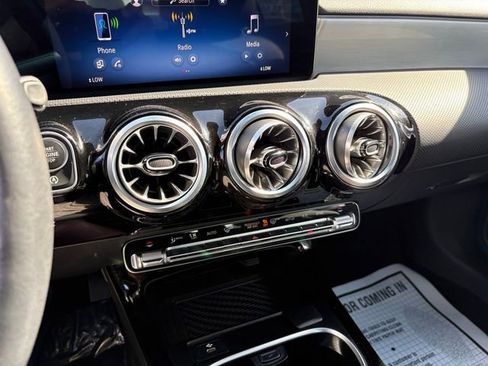 Used 2025 Mercedes-Benz CLA 250 image 25