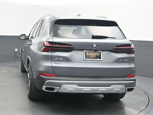 New 2026 BMW X5 sDrive40i image 6