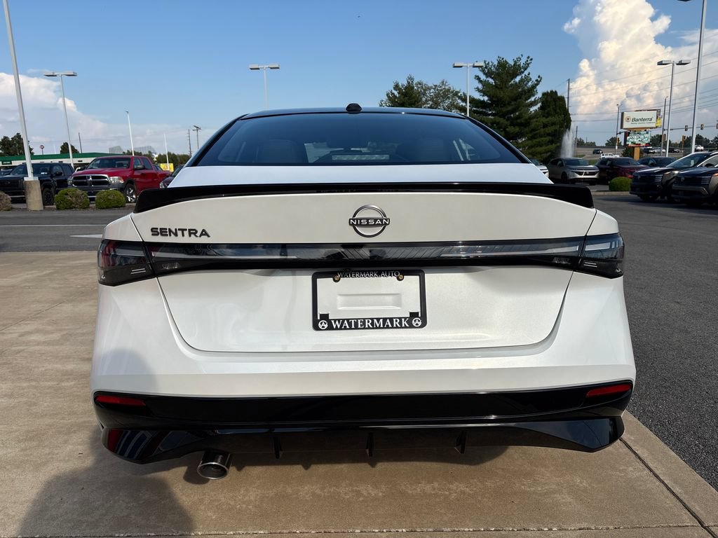New 2027 Nissan Sentra SR w/ SR Premium Package FWD image 4