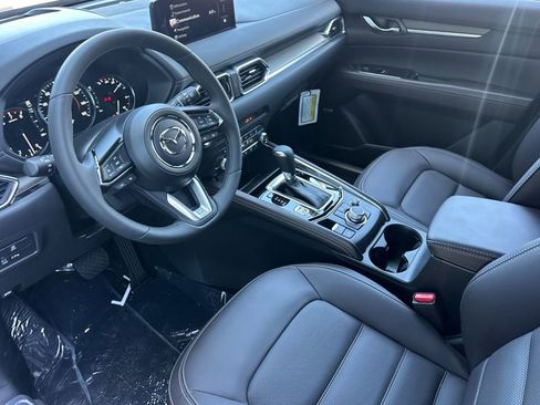 New 2025 MAZDA CX-5 Signature image 8