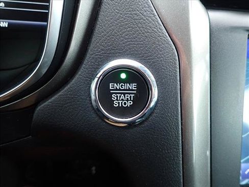Used 2020 Ford Fusion SE AWD/4WD image 22