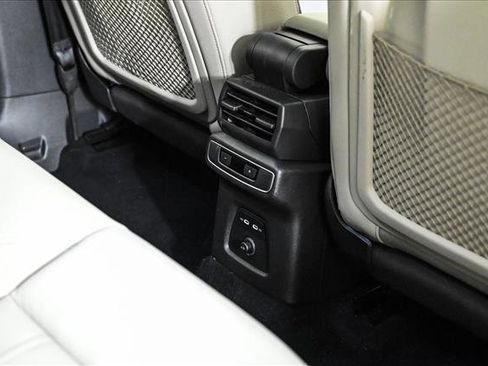 Certified 2023 Audi Q4 e-tron Prestige image 18